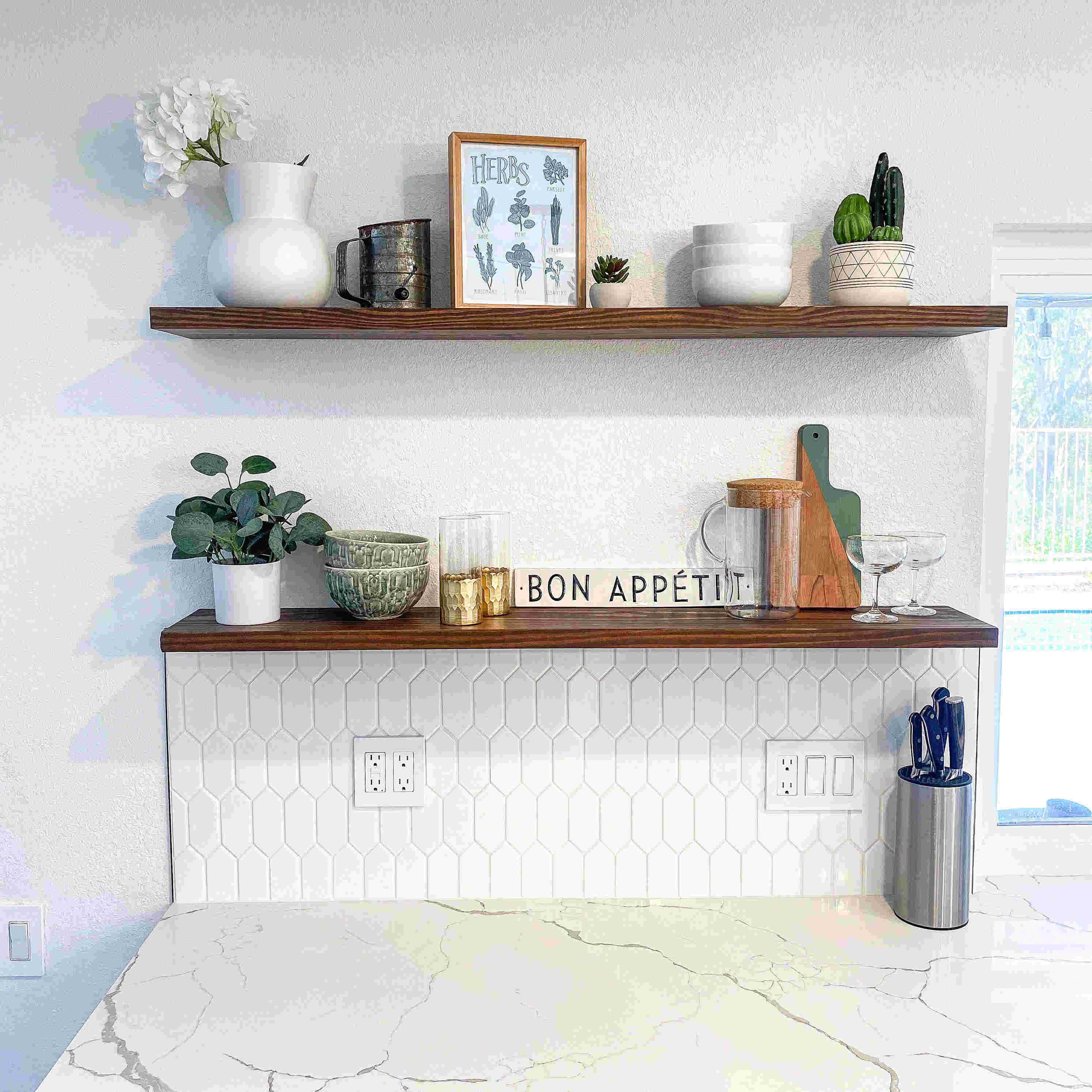 How to Install Renter-Friendly Shelves Into Your Apartment